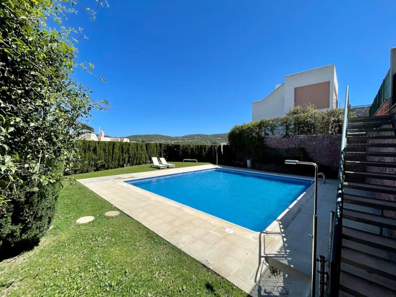 Piscina-Cala-Tarida